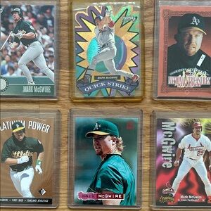 Set of 12 Mark McGwire Baseball Trading Cards